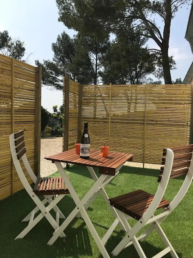 Un Gite Coquet Sur La Colline Apartment Pernes-les-Fontaines