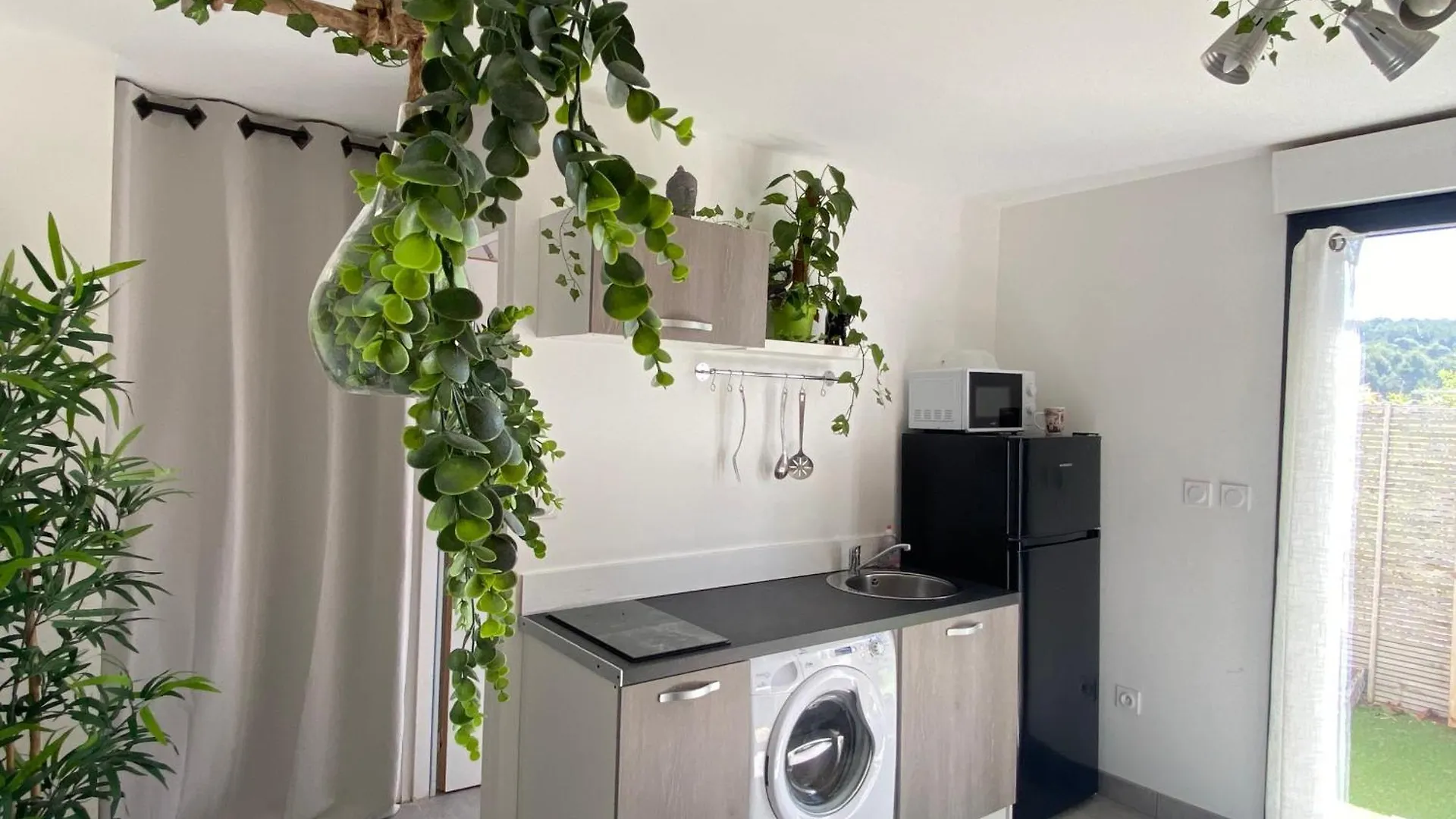 Un Gite Coquet Sur La Colline Apartment Pernes-les-Fontaines